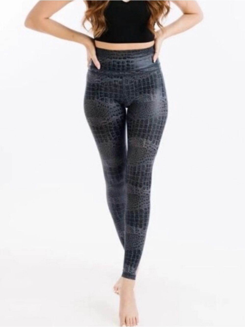 Zyia High-Waist Textured Black Crocodile-Print Leggings